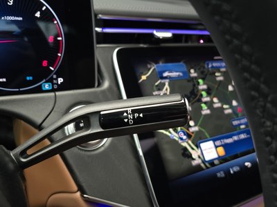 MERCEDES-BENZ E-CLASS - 9