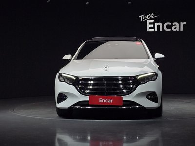MERCEDES-BENZ E-CLASS - 2