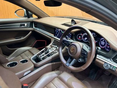 PORSCHE PANAMERA - 5