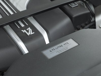 ROLLS-ROYCE CULLINAN - 10