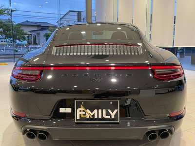 PORSCHE 911 - 8