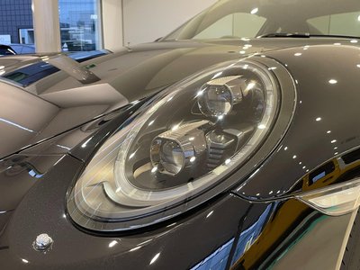 PORSCHE 911 - 4