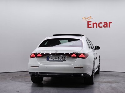 MERCEDES-BENZ E-CLASS - 4