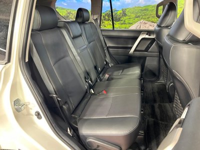 TOYOTA LAND CRUISER PRADO - 9