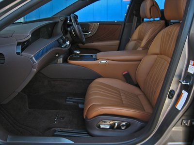2018 Lexus LS — миниатюра 74