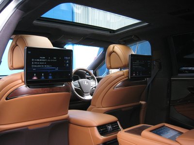 2018 Lexus LS — миниатюра 56