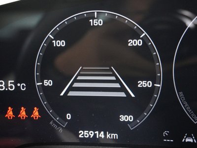 صورة 13 لـ 2021 Porsche TAYCAN