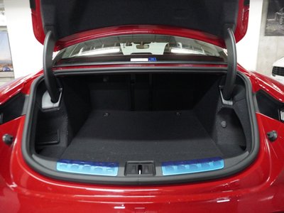 صورة 19 لـ 2021 Porsche TAYCAN