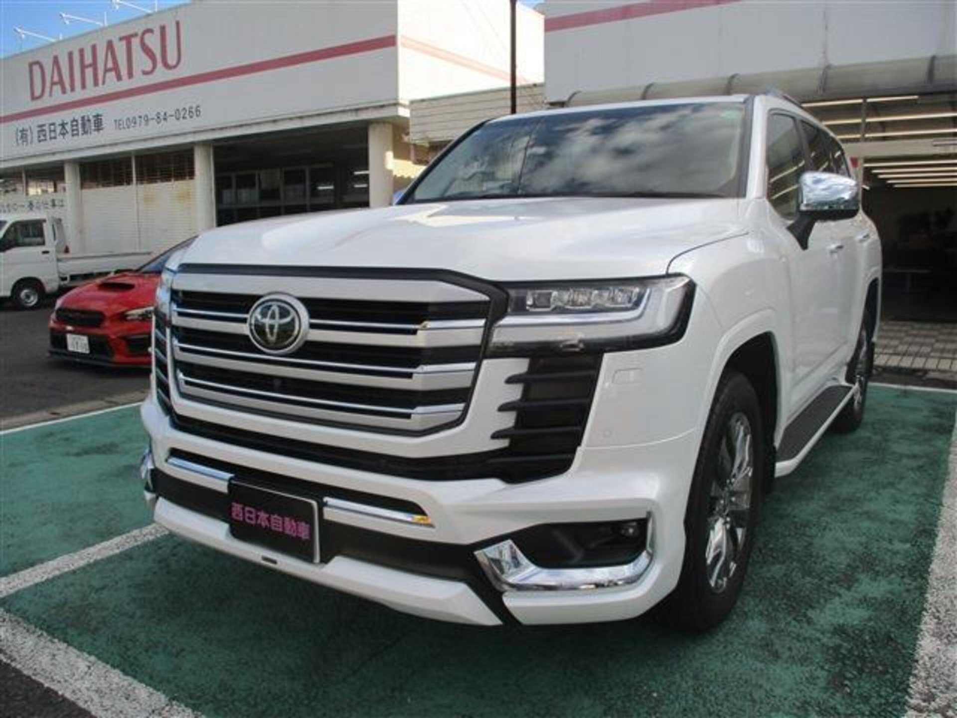 TOYOTA LAND CRUISER 300 - View 1