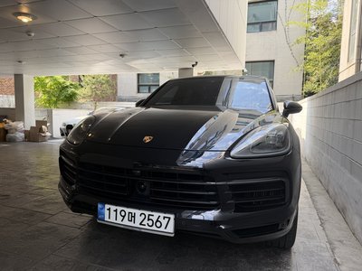 PORSCHE CAYENNE - 1