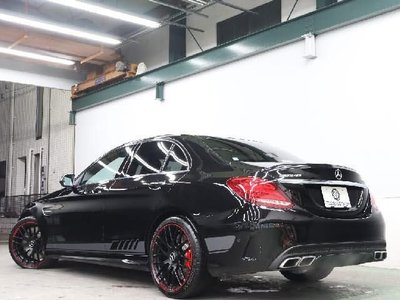 MERCEDES-BENZ C-CLASS AMG - 3