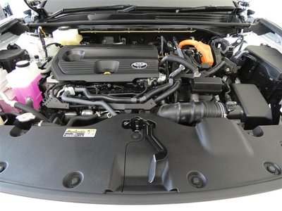 صورة 32 لـ 2023 Toyota CROWN SPORT