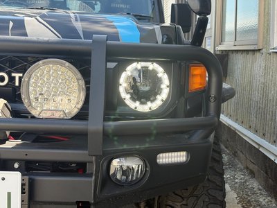 TOYOTA LAND CRUISER 70 - 3