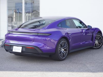 2026 Porsche TAYCAN 照片 3