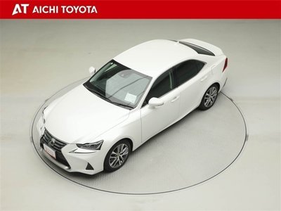LEXUS IS - 10