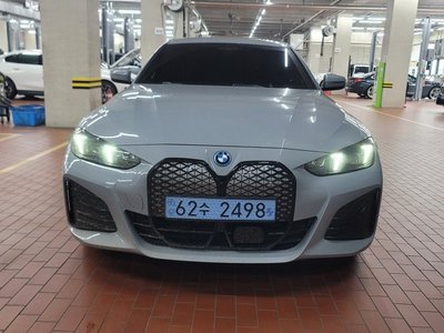 BMW I4 - 4