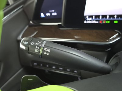 2022 Cadillac ESCALADE 5TH GENERATION thumbnail 22