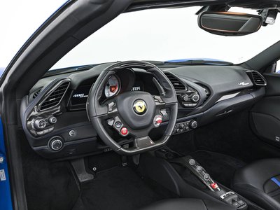 2018 FERRARI 488 SPIDER — миниатюра 15