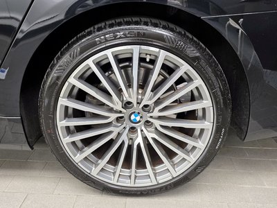 BMW 7 SERIES - 8