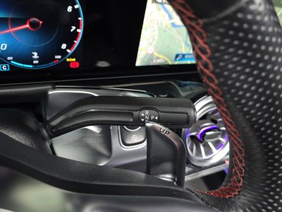 MERCEDES-BENZ GLB - 9