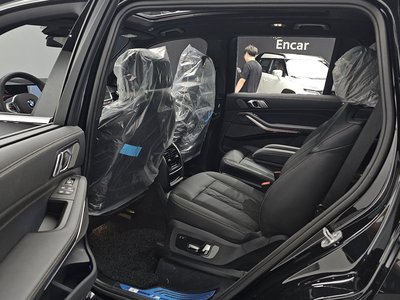 2026 BMW X7 缩略图 18