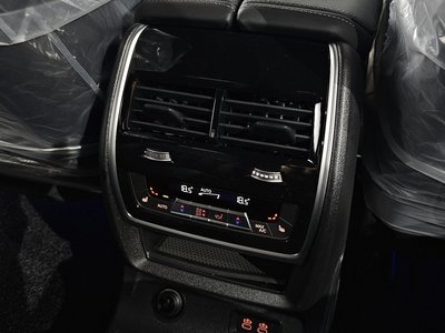 2026 BMW X7 缩略图 30
