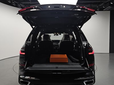 2026 BMW X7 缩略图 32