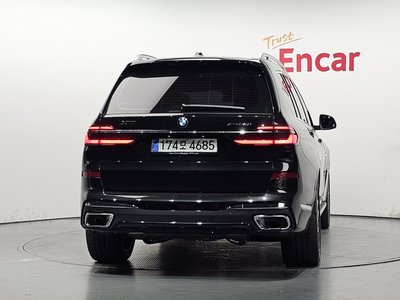 2026 BMW X7 照片 4