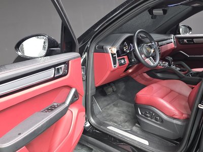 2023 Porsche CAYENNE — миниатюра 11