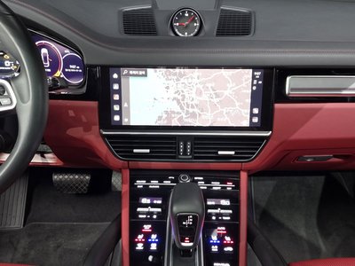 2023 Porsche CAYENNE — миниатюра 15