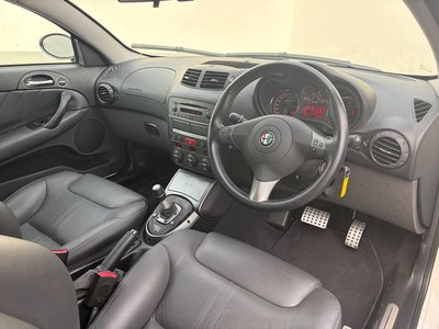 صورة 21 لـ 2009 ALFA Romeo ALPHA GT