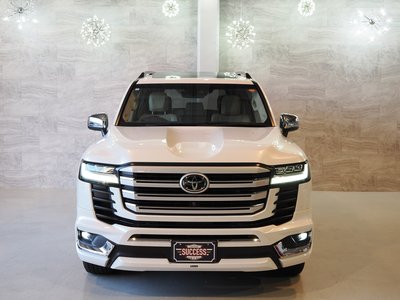 TOYOTA LAND CRUISER 300 - 3