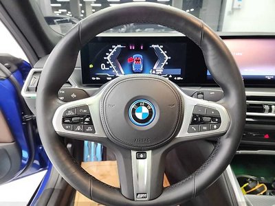 BMW I4 - 9