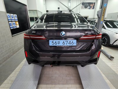 صورة 3 لـ 2025 BMW I5