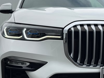 BMW X7 - 9