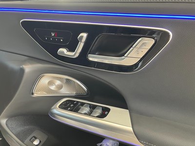 MERCEDES-BENZ E-CLASS - 8