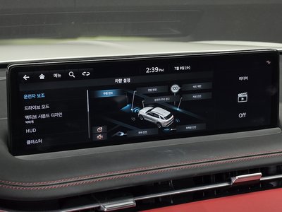 2022 Genesis GV70 — миниатюра 22