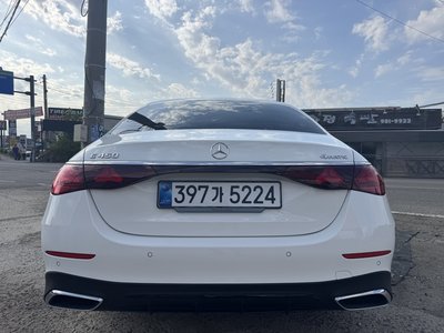MERCEDES-BENZ E-CLASS - 3