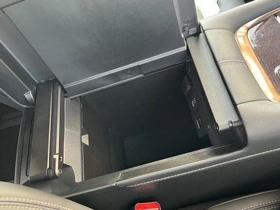 2025 Toyota ALPHARD 缩略图 38