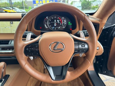 صورة مصغرة 18 لـ 2017 Lexus LC