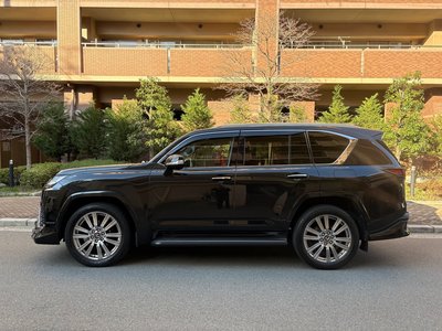 LEXUS LX - 2