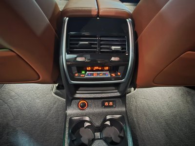 2026 BMW X7 缩略图 17