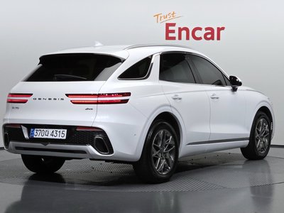 2024 Genesis GV70 photo 3