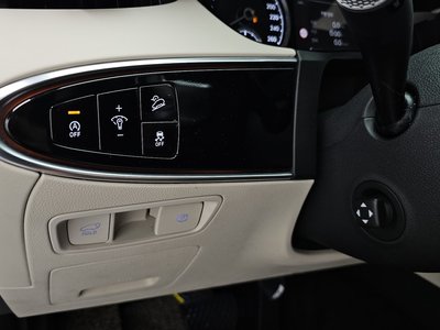 صورة مصغرة 14 لـ 2024 Genesis GV70