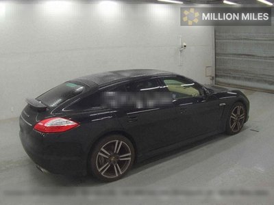 PORSCHE PANAMERA - 5