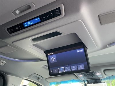 2022 Toyota ALPHARD — фото 7