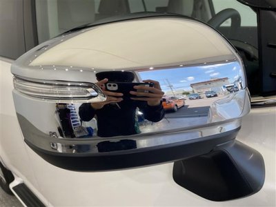 2024 Toyota LAND CRUISER 300 — миниатюра 28