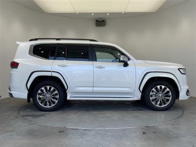 2024 Toyota LAND CRUISER 300 — миниатюра 23