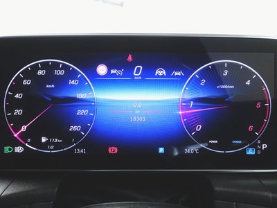 2025 Mercedes-BENZ GLC — миниатюра 14