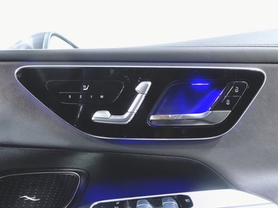 2025 Mercedes-BENZ GLC — миниатюра 19